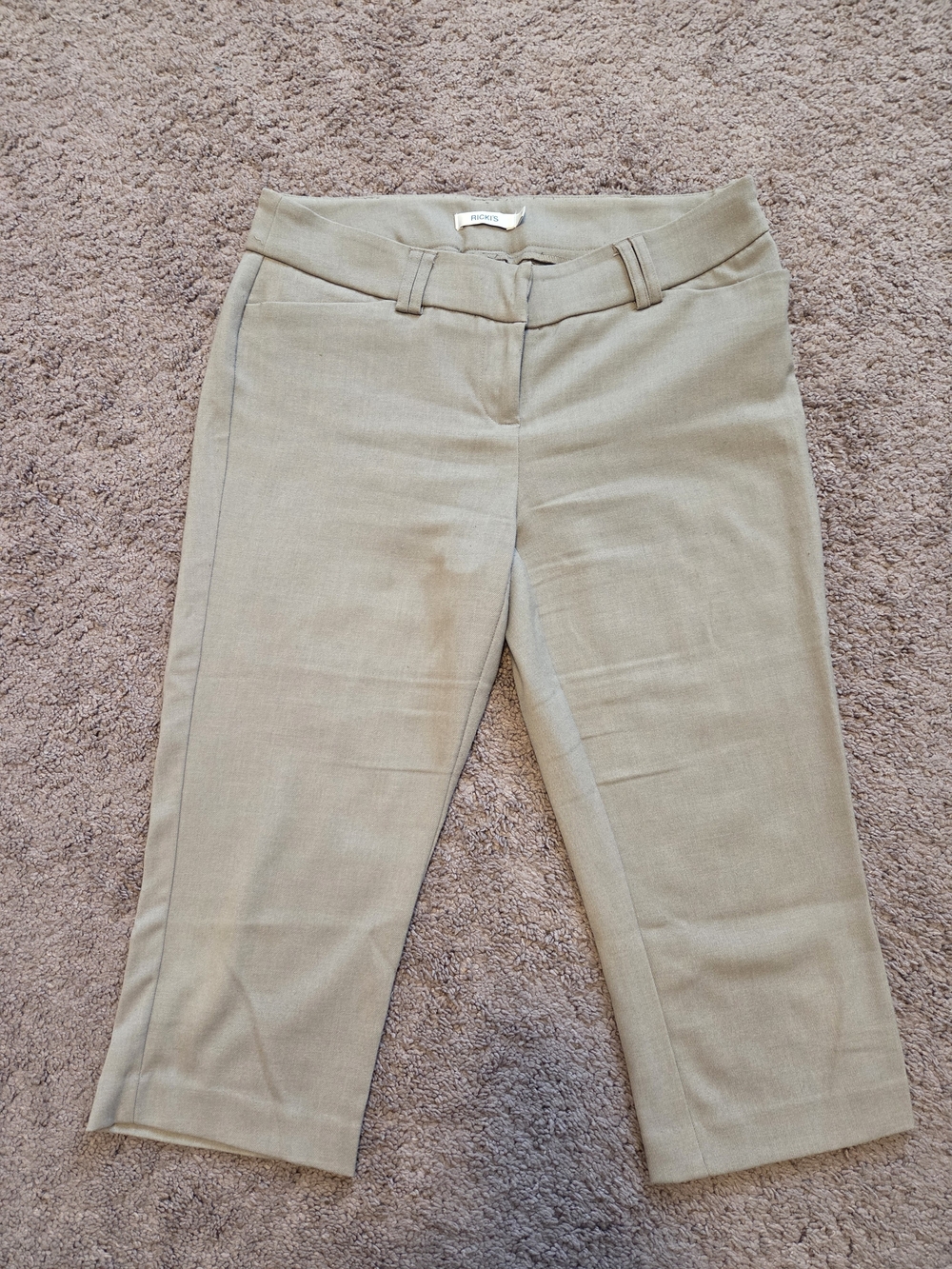 2 For $10 Ricki's Womens Cropped Capri Pants Size 4 Summer Comfy Casual Vacation